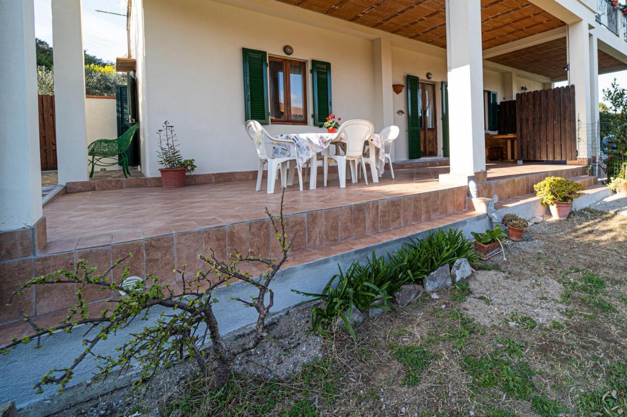 Apartamento Bilocale Lo Scoglio - Goelba Portoferraio Exterior foto